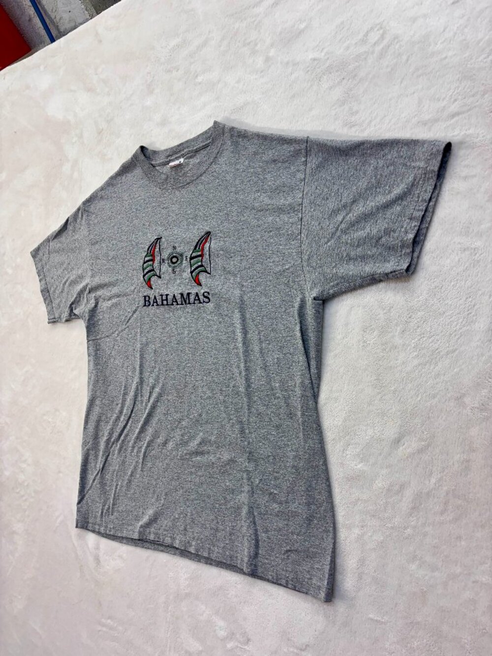 Anvil "Bahamas" Men's Gray Embroidered T-Shirt --- Size: L --- Great Condition!!
